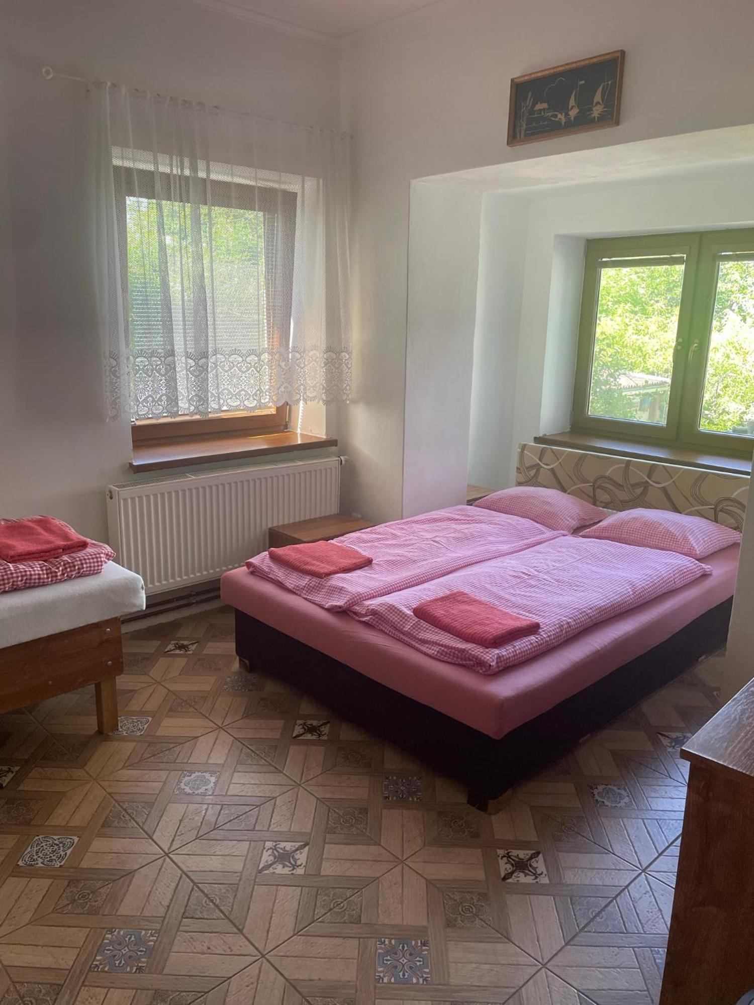 Hotel Na úpatí Pálavy Horni Vestonice Esterno foto
